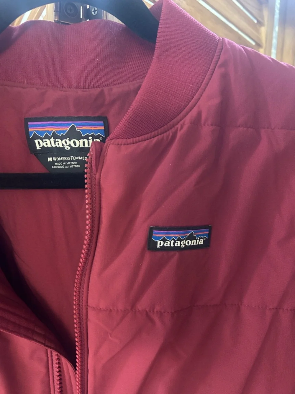 Patagonia Women’s W's Zemer Bomber Jacket, maroon size medium